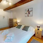 Au Petit Vauban 2 & Parking דירה *
