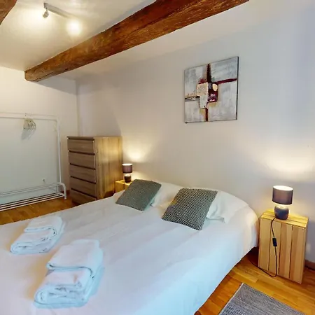 Au Petit Vauban 2 & Parking Apartman *