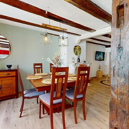 アパート Au Petit Vauban 2 & Parking *