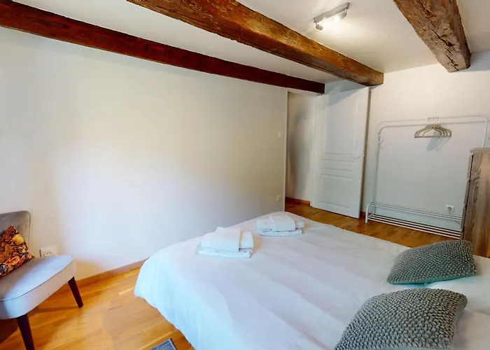 Au Petit Vauban 2 & Parking